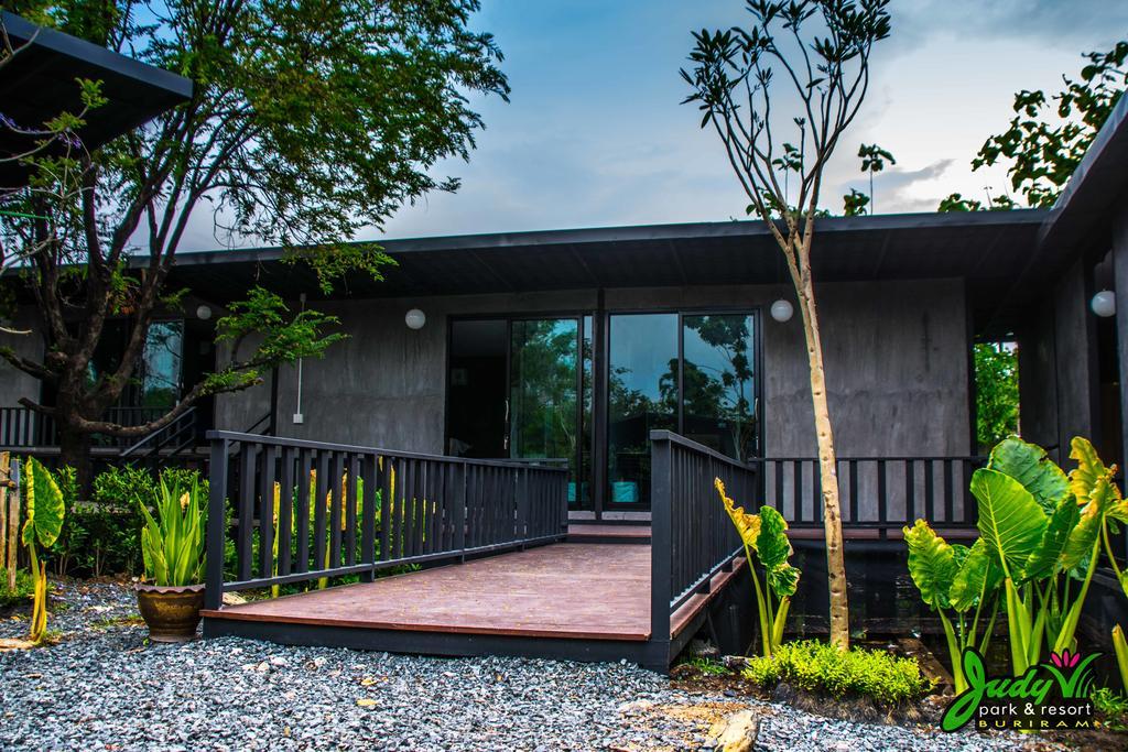 Buriram Judy Park & Resort Екстер'єр фото