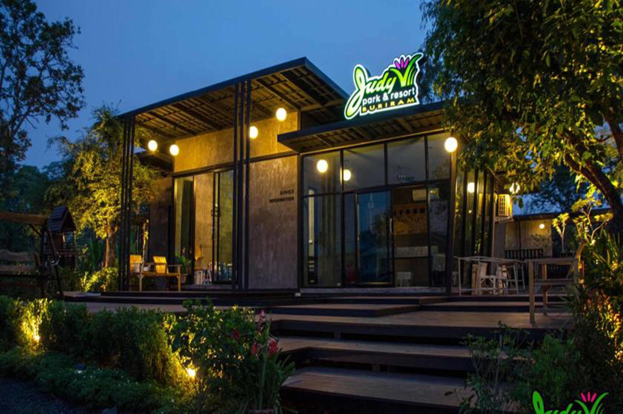 Buriram Judy Park & Resort Екстер'єр фото